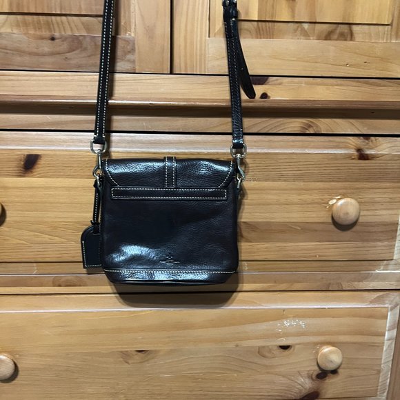 Dooney & Bourke - Picture 3 of 5